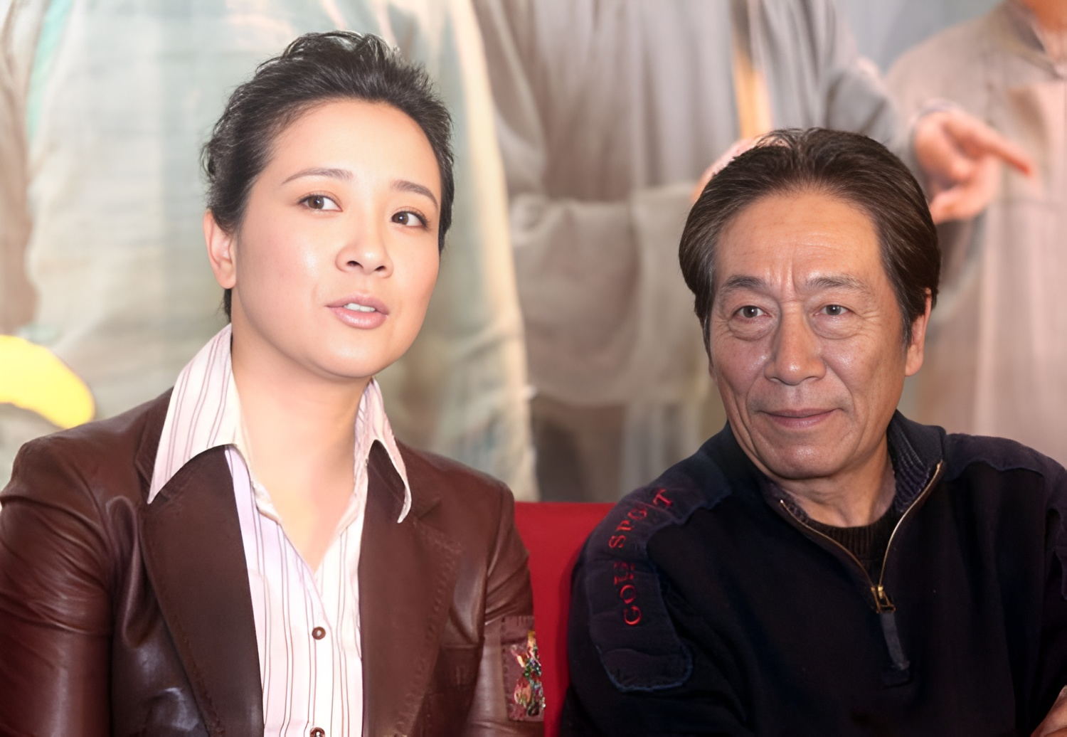 68岁王奎荣娶小37岁贵州女演员饶芯语,余生要为娇妻遮风挡雨