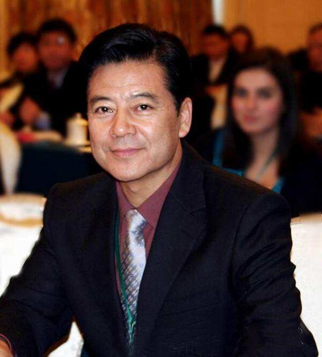 难忘40年前电影《天山行》，颜世魁、赵娜主演，主要演员近况如何