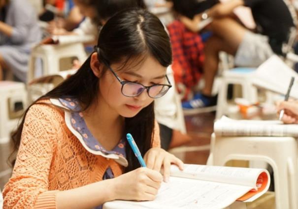 西安西京学院（为抢人才这所大学拼了）