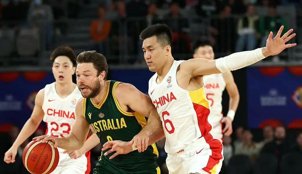 匹克nba代言人(他才是匹克的良心代言人？一双签名鞋穿了六年！维金斯快学学吧)