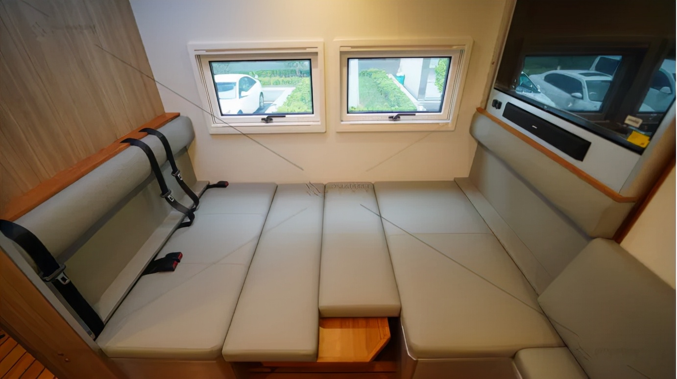 硬核流浪、逐光前行——国产4×4越野房车居住篇