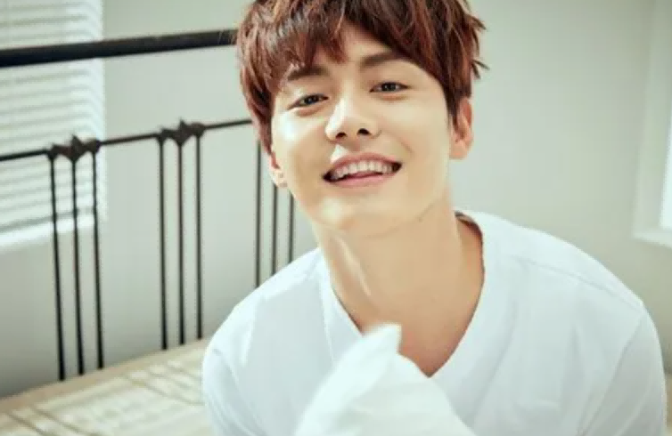 明明有1米8的大高个，但看起来很“矮”的12位男星，个个让人意外