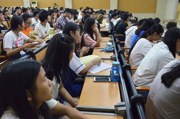 教育部发布通知，17所专科院校将升级本科，已考上的学生眼光独到