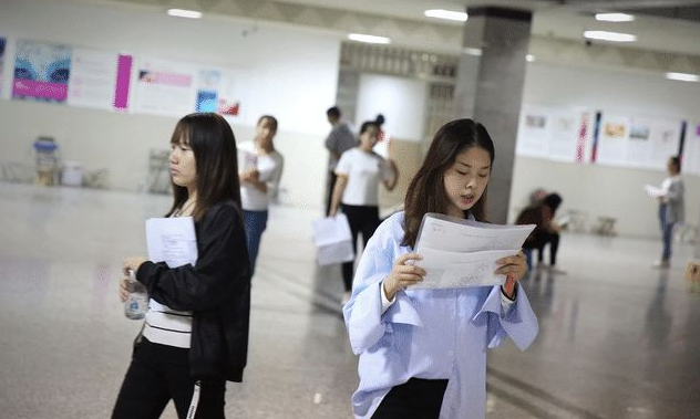 四六级出分时间大致已定，部分考生后悔参加12月考试，但已来不及