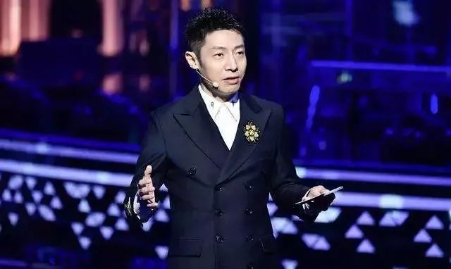 央视主持人神奇的亲戚网：撒贝宁有个亲妹妹，刚强和徐春妮是夫妻