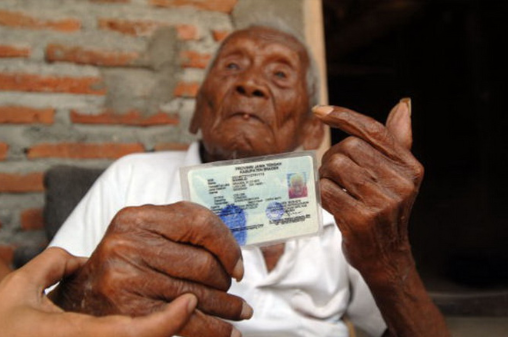 姆巴·戈多(被死神遗忘的老人!