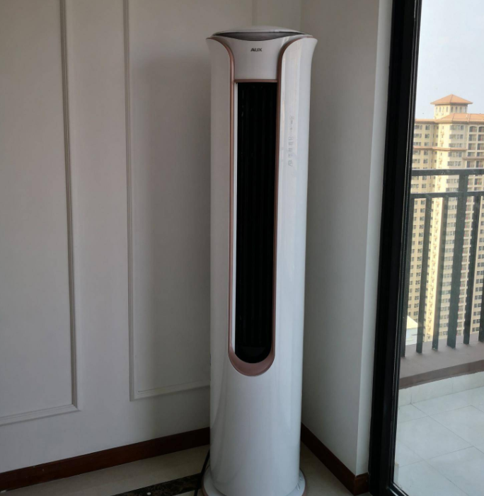 空调柜机,选择圆柱的还是方形的?我都用过,讲讲使用体验