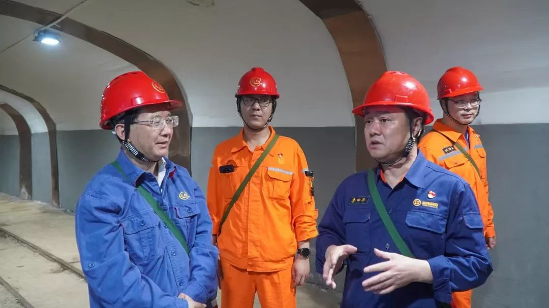 姜耀文在沅陵辰溪调研基层工会规范化建设