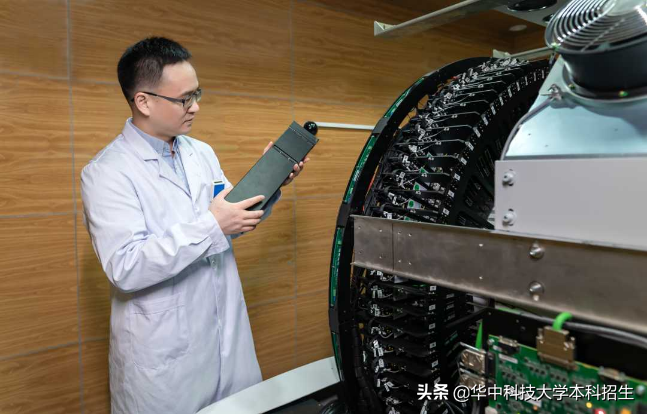 2022年，第一份“最强offer”诞生，来自华中科技大学！