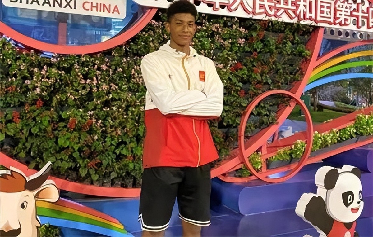 北大才女殷杰：远嫁非洲，因战乱与夫分别2年，再见丈夫已成高官