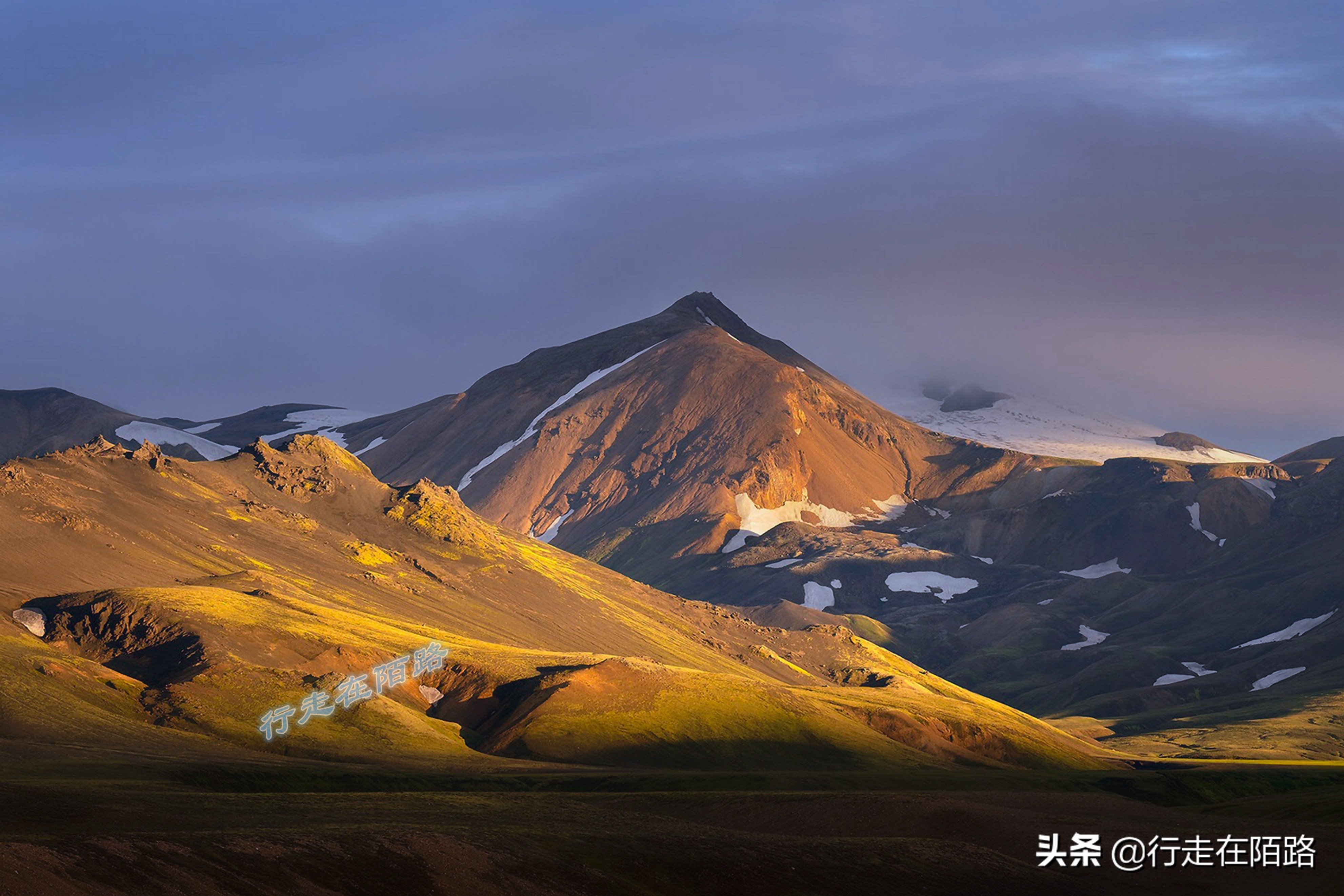 世界杯夏天旅游(冰岛自驾游（下）：看极光吃北极龙虾，火山温泉洞里能泡澡)