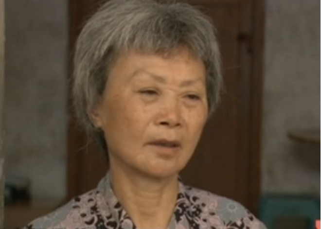 2011年，贺州一家四口被灭门，两枚脚印揭开凶手身份：死者亲妹妹