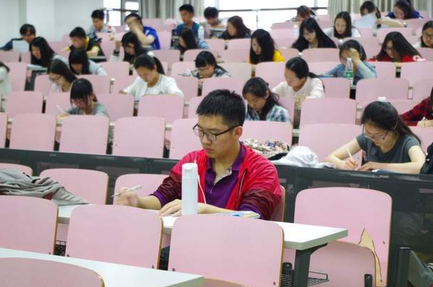 同样是“挂科”，大一挂科和大三挂科有啥区别？聪明的学生这样做