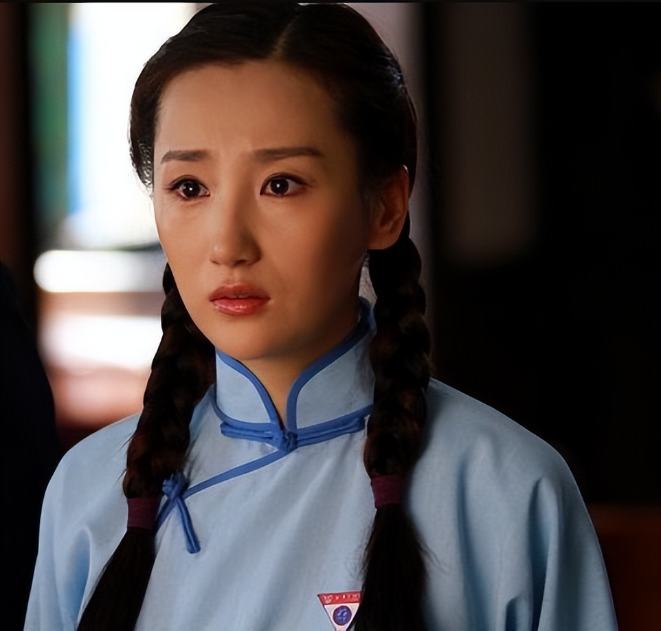盘点女星的民国剧校服剧照——蓝衣黑裙篇（五）