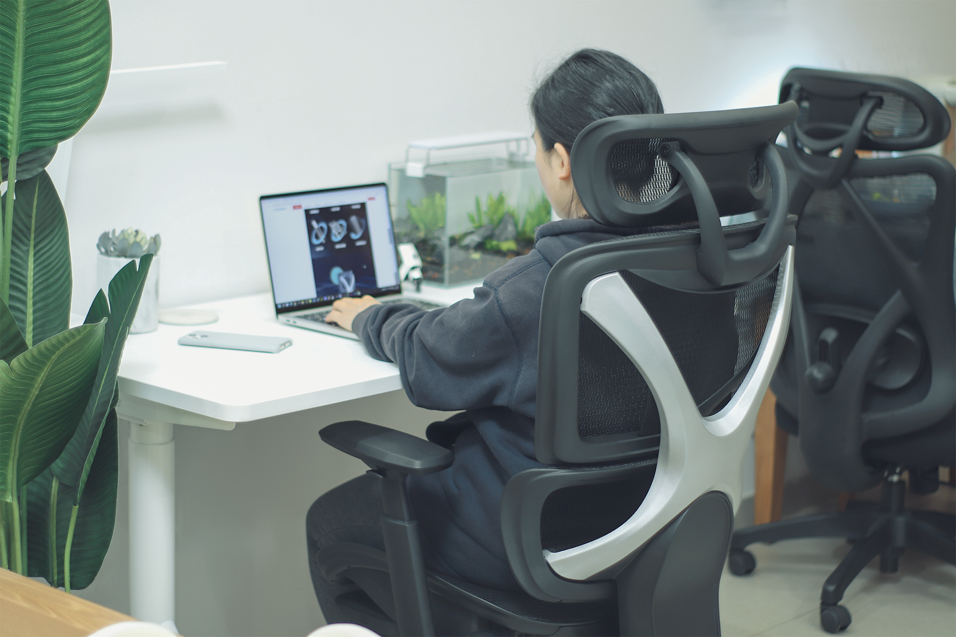 电竞椅垂直(这样的人体工学椅子你不爱？永艺XY人体工学椅旗舰款体验)