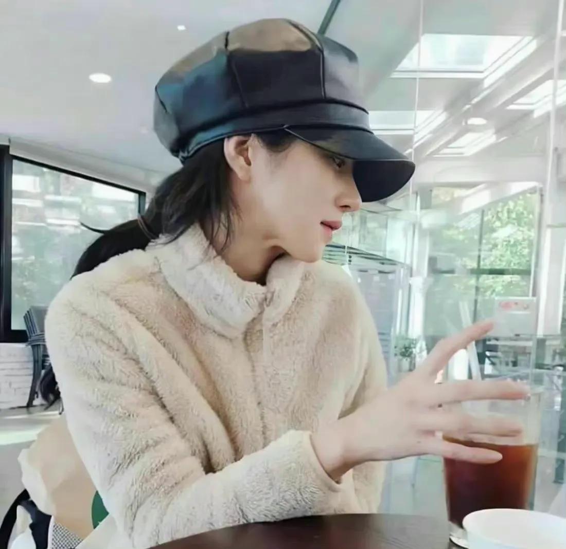 徐睿知 ​​​少女时期美照