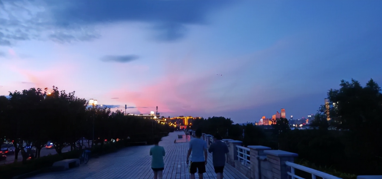 4年前，考上湖南同所高校！这对硬核学霸情侣，如今双双保研同所985！