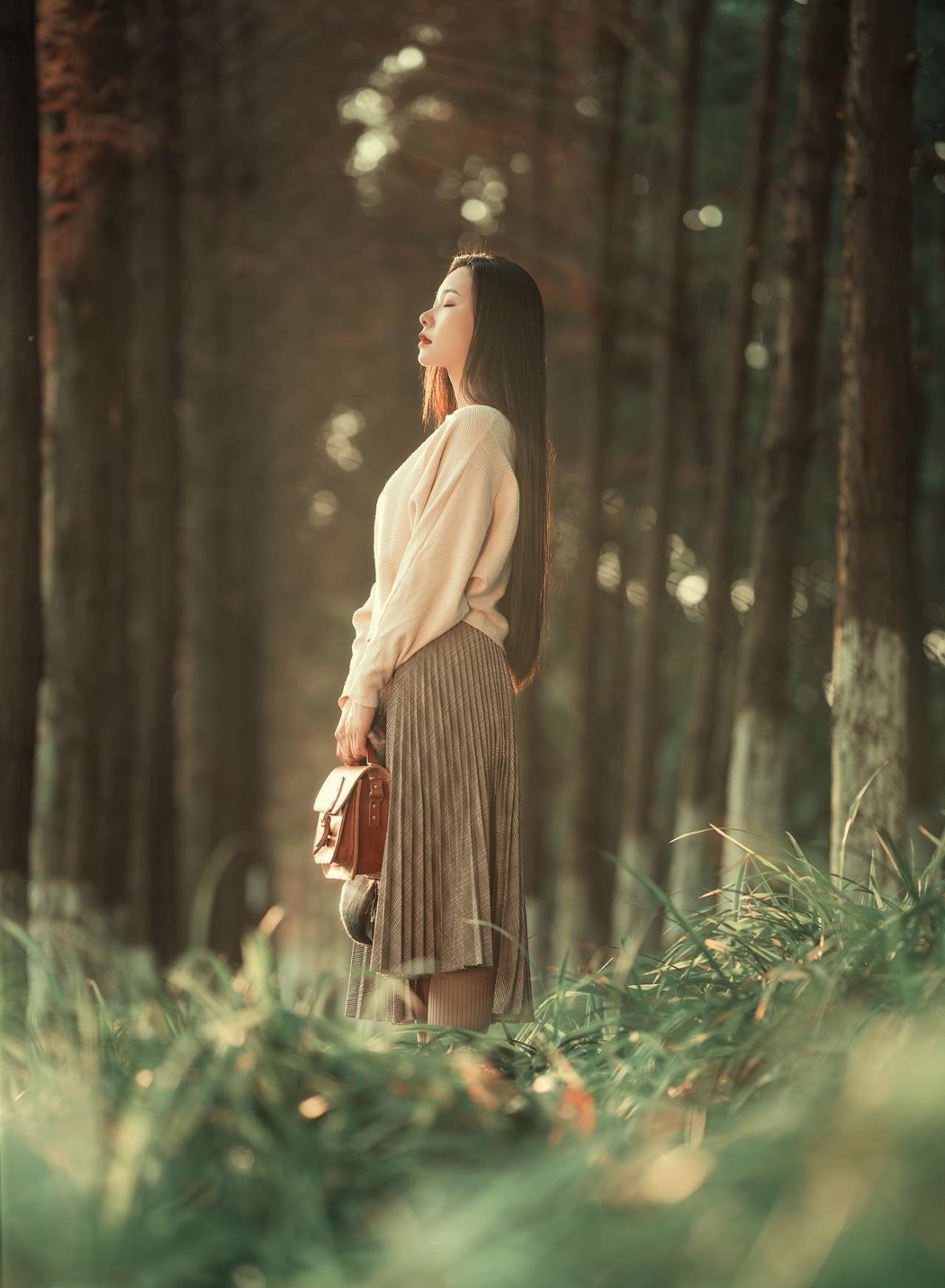 莫问曾经爱与恋，莫许片片相思赋予尘