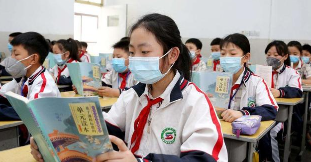 放假通知！陕西省各大中小学暑假时间敲定，家长们满面愁容