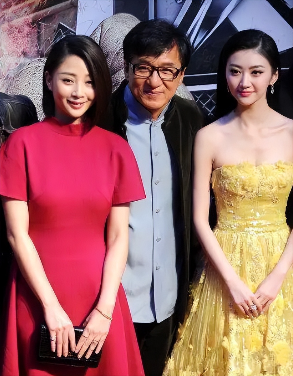 有一种差距,叫女明星同框,"皮相美"和"骨相美",一目了然