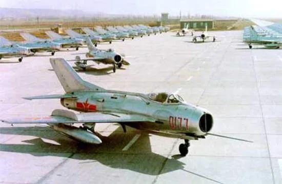 1979年，飞行员阎稳昌驾机叛逃越南，原因是啥？最终结局又如何？