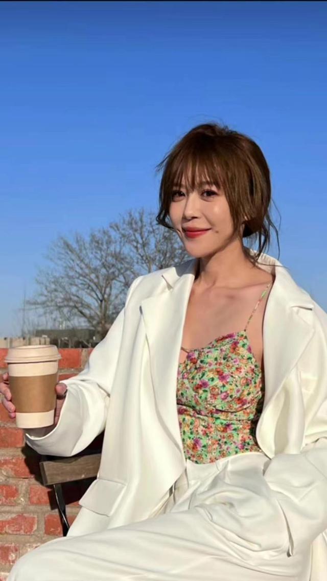 陈美嘉的扮演者李金铭,今年37岁,近照是这样的为什么这么说?