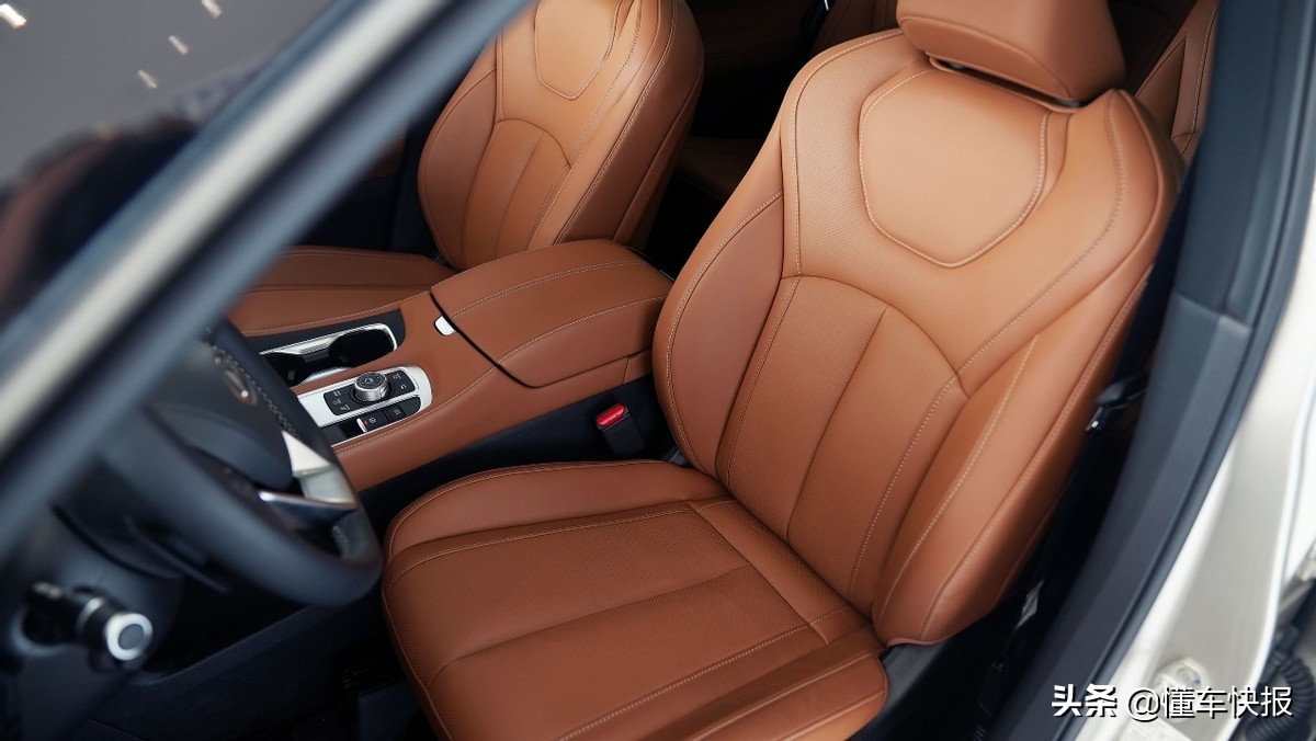 现代东方豪华，售价39.98万元起，一代英菲尼迪QX60实拍解析