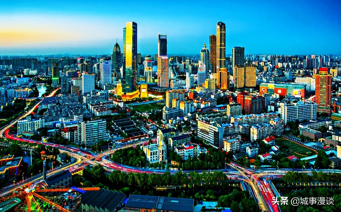 中国最大的省是哪个省(我国18个较大的市，4城已进入万亿俱乐部，2市仍然不足千亿)