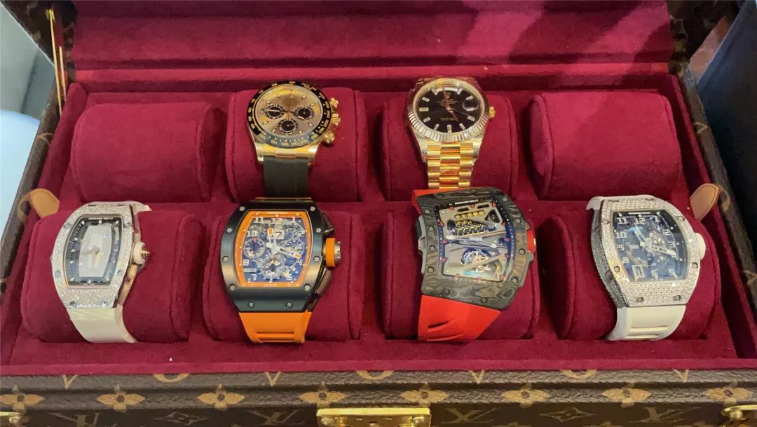 理查德米勒、百达翡丽！案值高达2亿元！厦门海关破获“水客”走私高档手表案