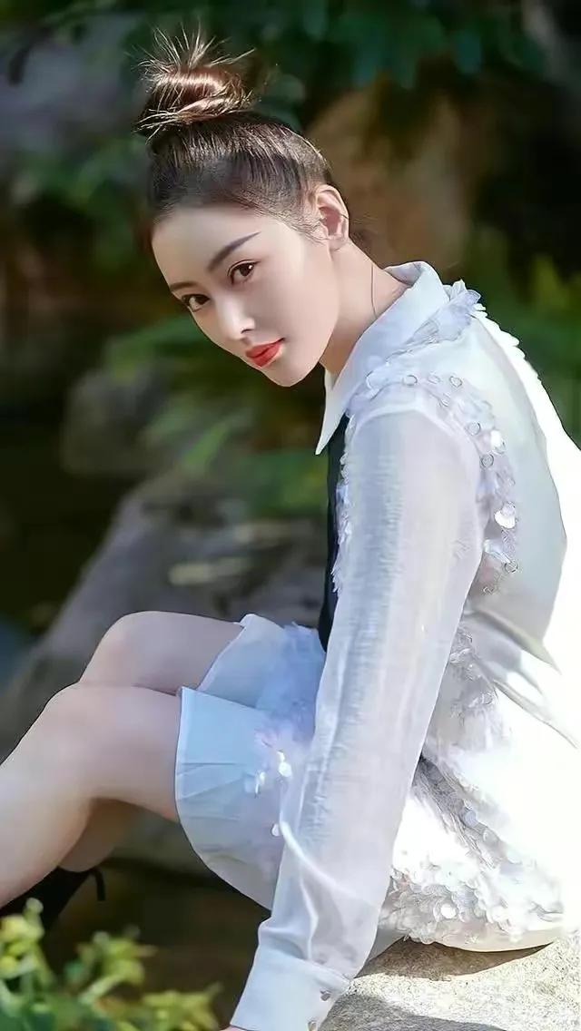 张天爱女神般的气质