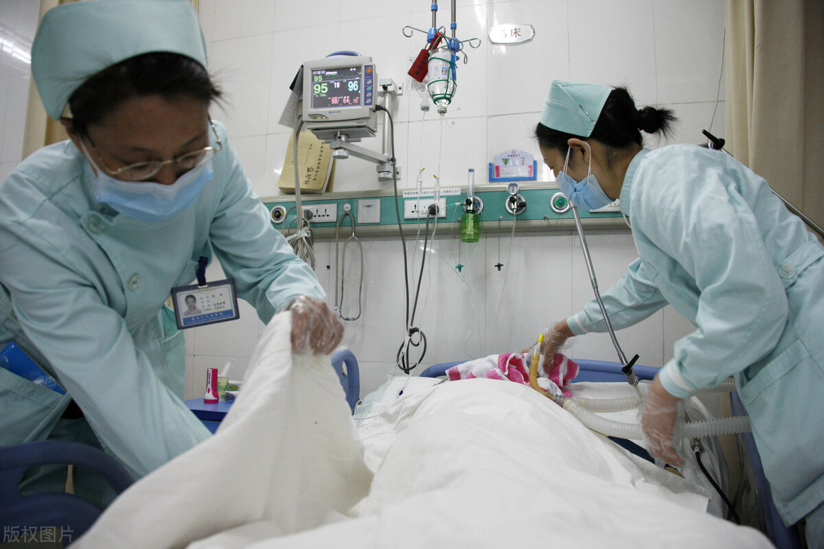 住院6个月花费300万！医院ICU“烧钱式”治疗，收费是否合理？