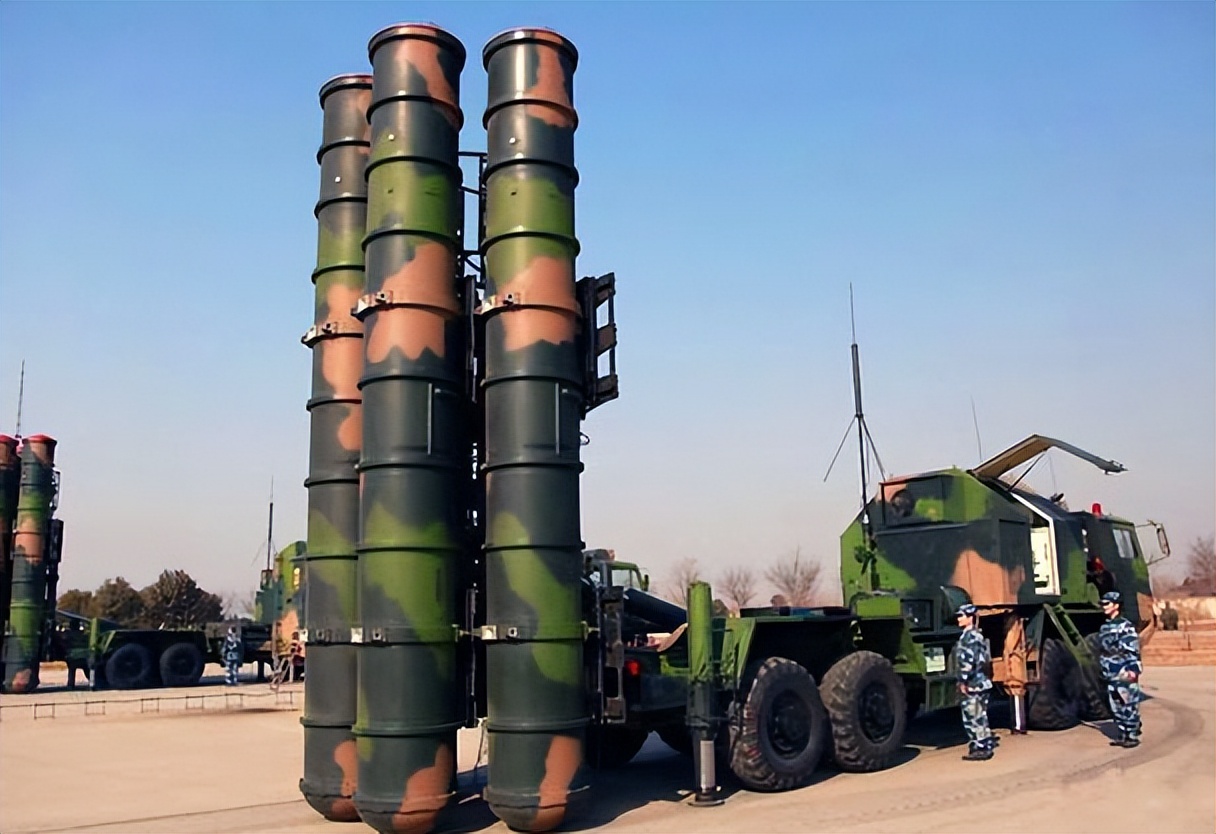 面对美国挑衅,网友怒吼"东风导弹在哪里",中国导弹该怎么用?