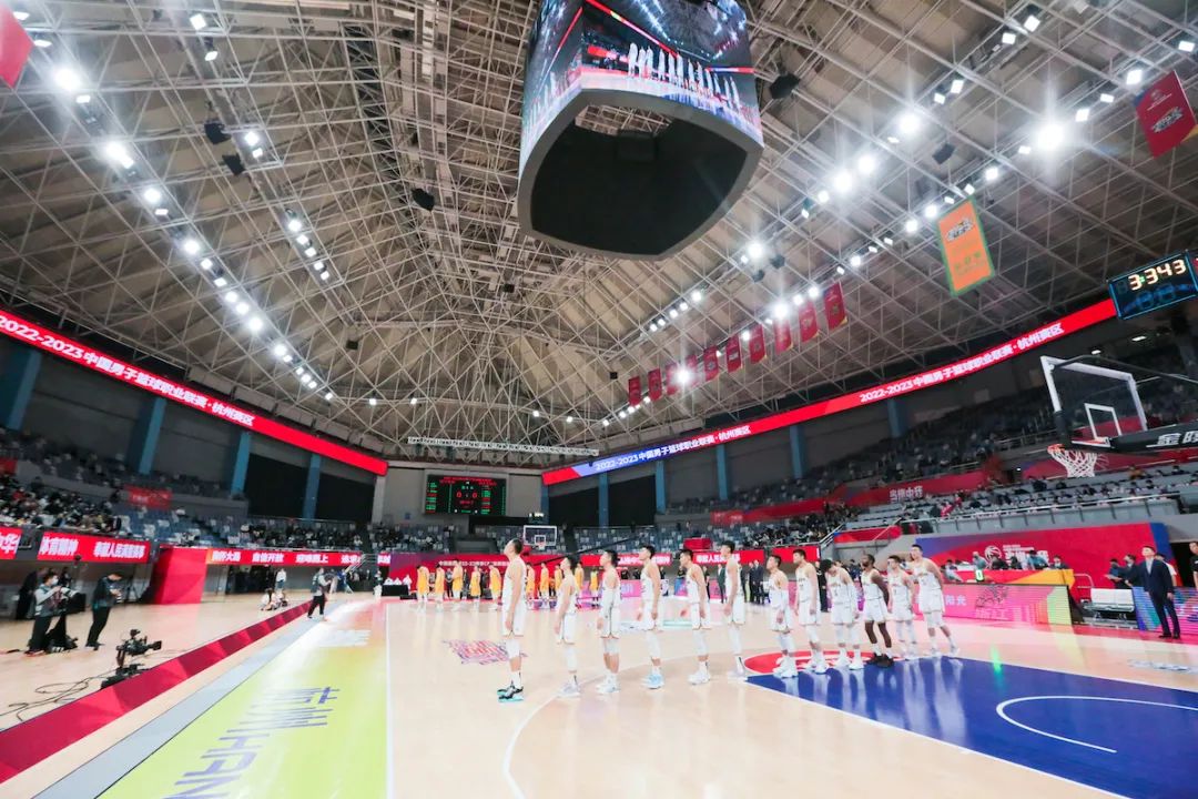哪些nba球馆是自己的（CBA新赛季正式启“杭”，两个亚运场馆获赞）