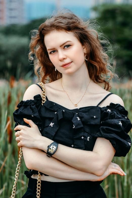 daviselvinins时尚博主的夏日出行与造型拿捏