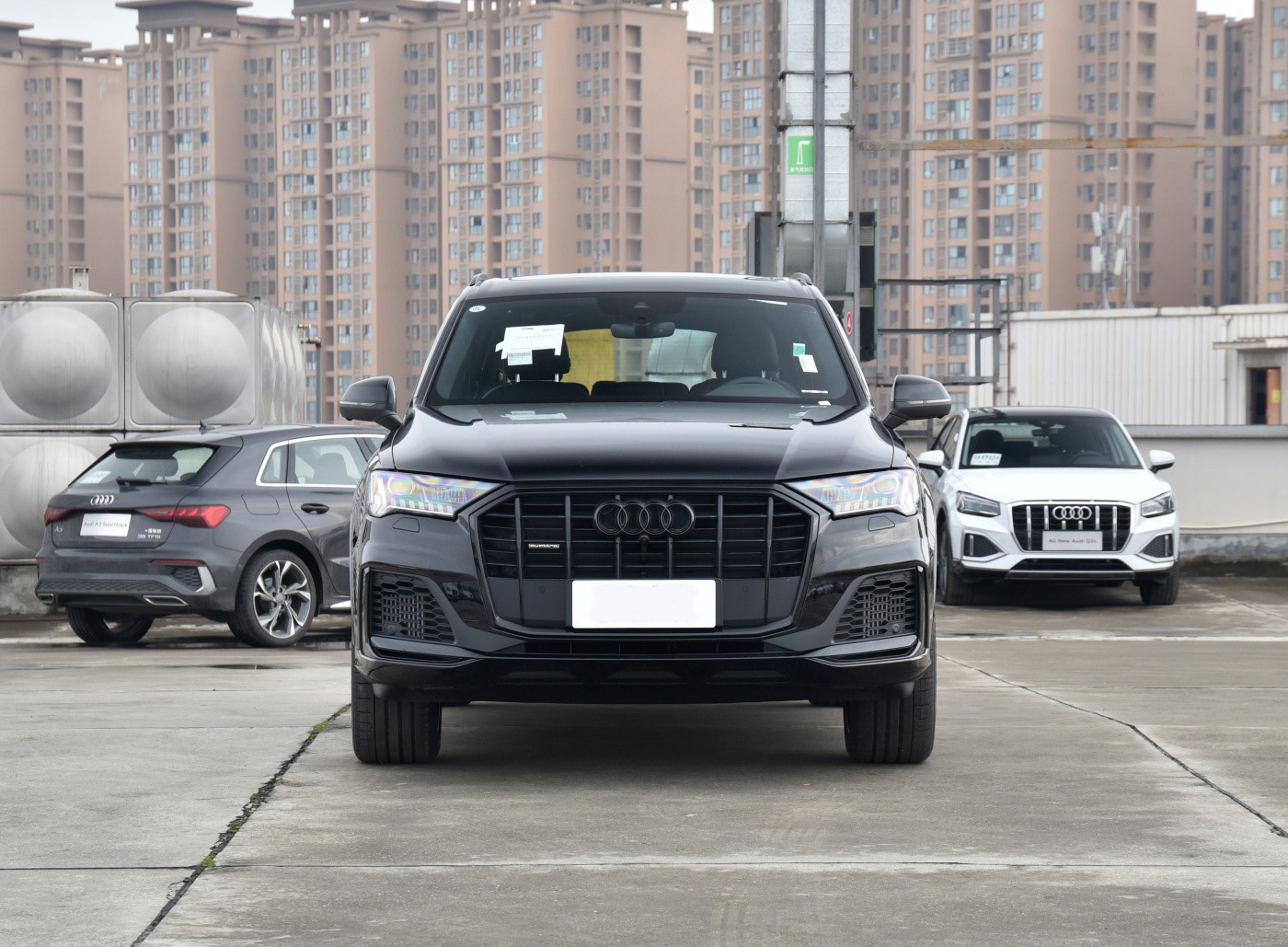 奥迪Q7 冰雪运动版：作为次顶配车型，81.98万的价格值得入手吗？