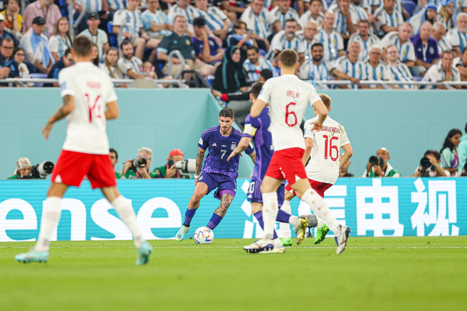 波兰0比2不敌阿根廷，球队依然幸运出线，背后最大功臣浮出水面