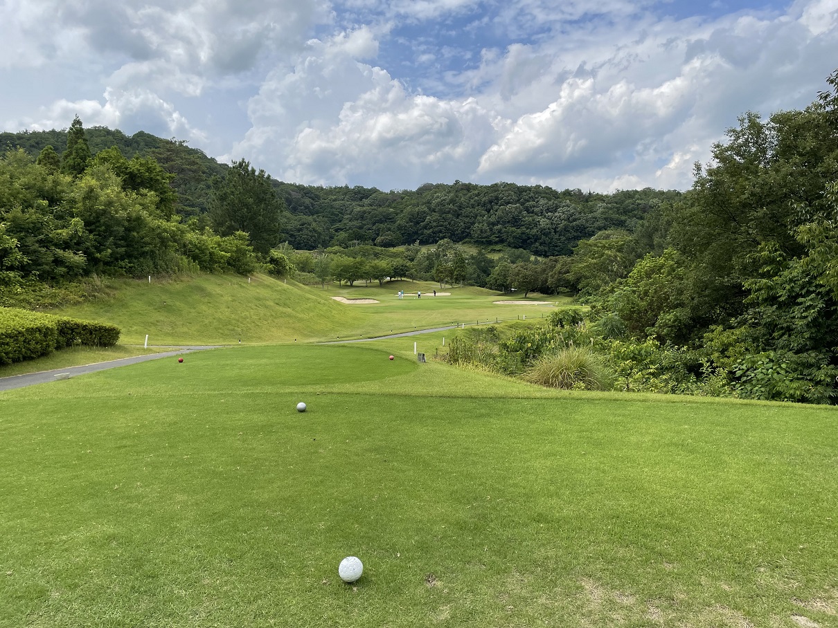 《愉快周末》客户球会（翼の会）、青野运动公苑青野高尔夫球场