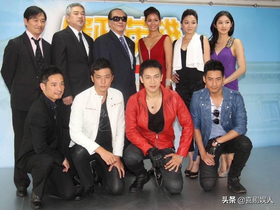 失业演员现状有多惨？摆地摊卖菜，当搬运工，怀着孕还在卖房