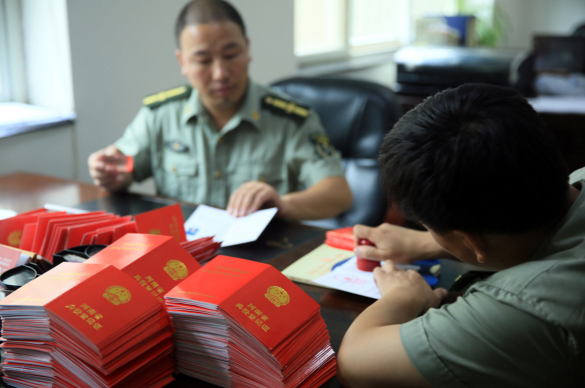 高考结束别闲着，学生抓紧办“一档三证”，晚了影响大学正常入学