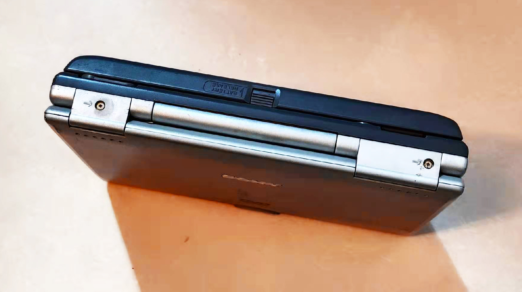 低配版的家庭影院,这款老旧的dvd播放机,承载了一代人的回忆