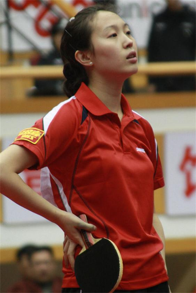乒乓球运动员白杨(国乓女神白杨:退役后通过武警体工大队特招,成了