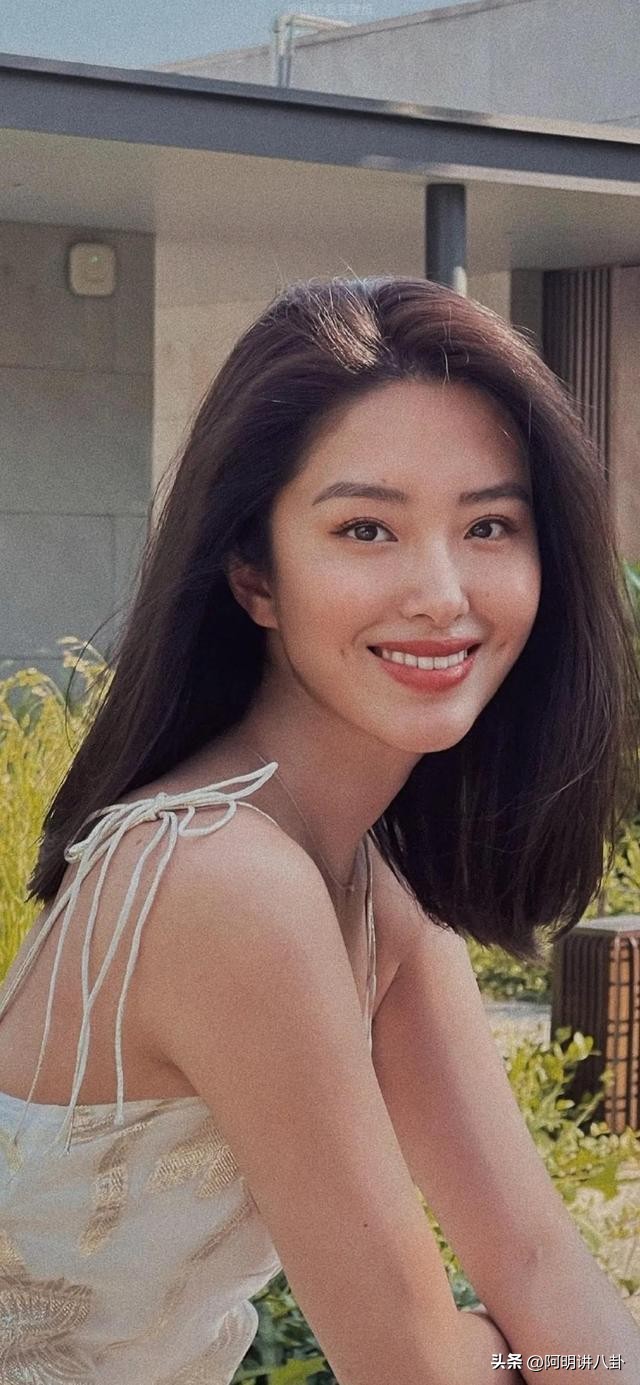 拥有最性感嘴唇的这八位女明星,每个都是娇媚动人,身材性感有致