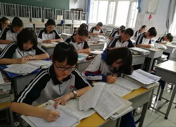 高三期末考试成绩公布，由此可确定目标院校，值得提前收藏