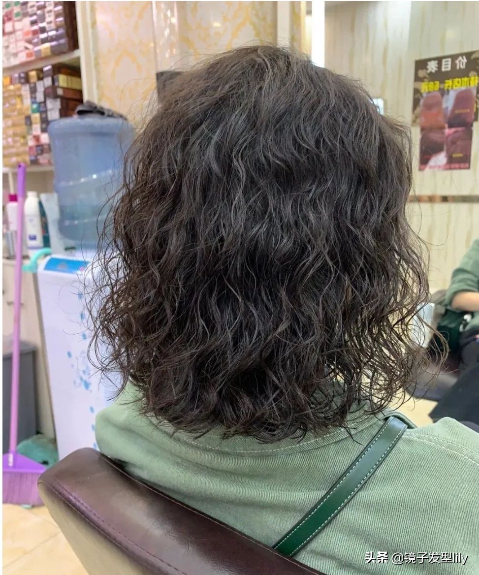 五一最新长发发型女图片（流行发型精选温柔时尚的长发）