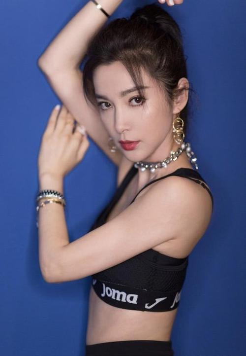 生化危机5李冰冰(生化危机5李冰冰片段)