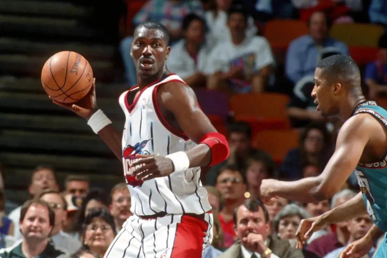 肖恩坎普uda（美媒重排NBA历史上个人犯规最多的20名球员，现役一人入选）