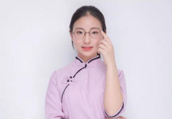 “最任性状元”韩思雨：经常迟到，爱看漫画，却以681分上清华