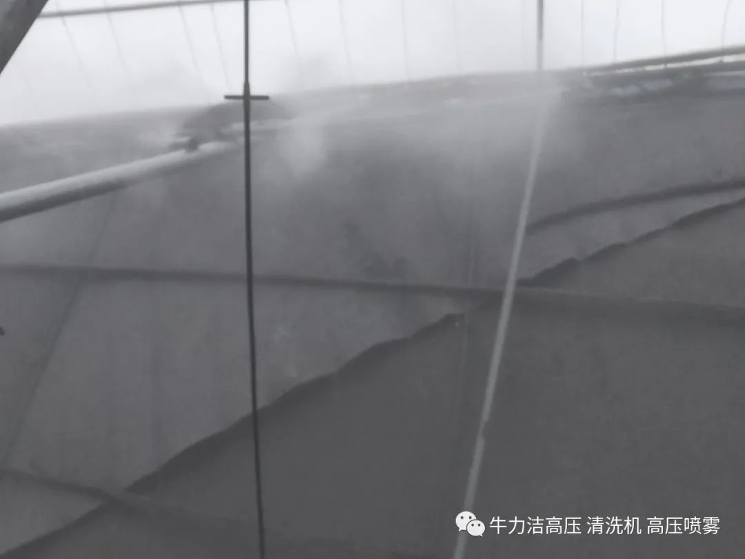 自动打药机和人工喷药的区别