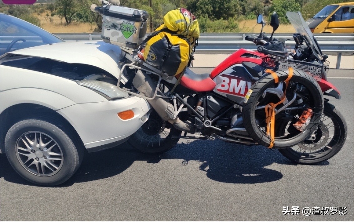 2019年单亲妈妈，从南京骑车出发，穿越25国只为去欧洲看女儿
