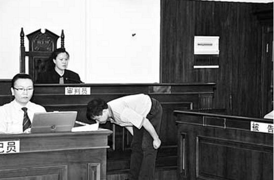 04年，湖南女生被冒名顶替上大学，顶替者父亲：认识我是你的荣幸